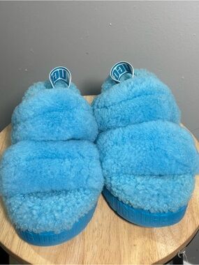 UGG Womens Sky Blue Shearling Slide Slippers